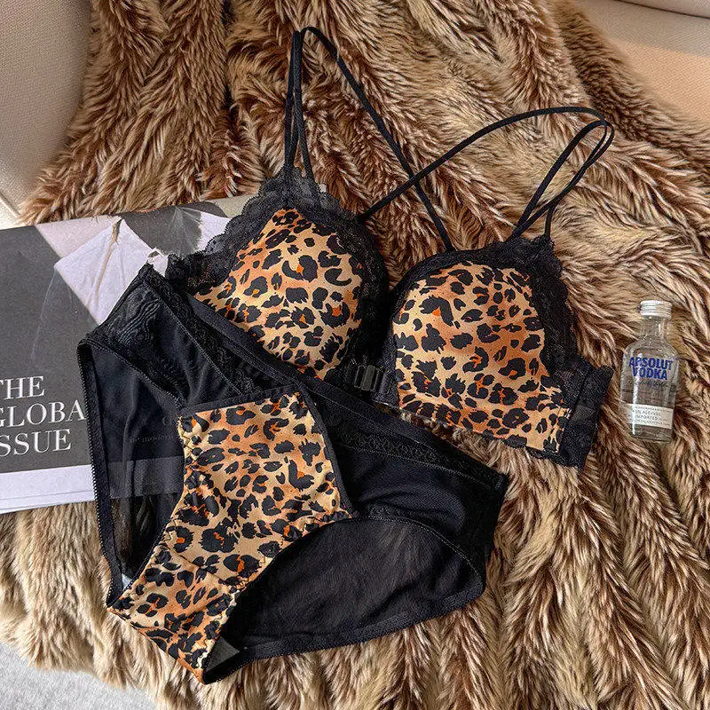 Leopard Print Front Fastening Bra Set For Ladies, Sexy Push Up Design, Suitable For Daily Wear & All Backless Clothing