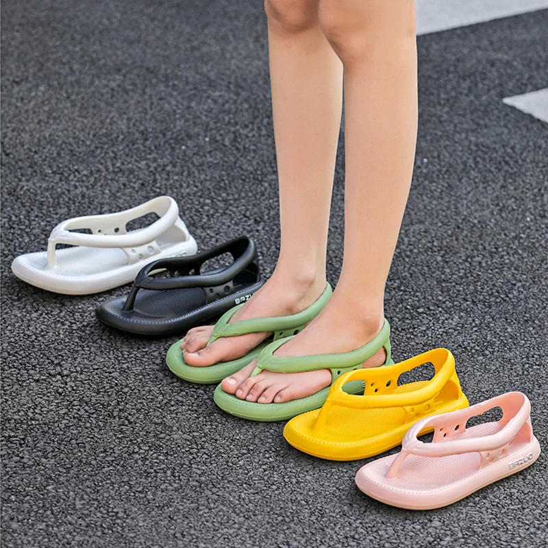 Man Non-slip Flip Flops Hollow Out Slippers Thick Platform Women Shoes Summer Outdoor House Couples Bathroom Soft Slippers Flats