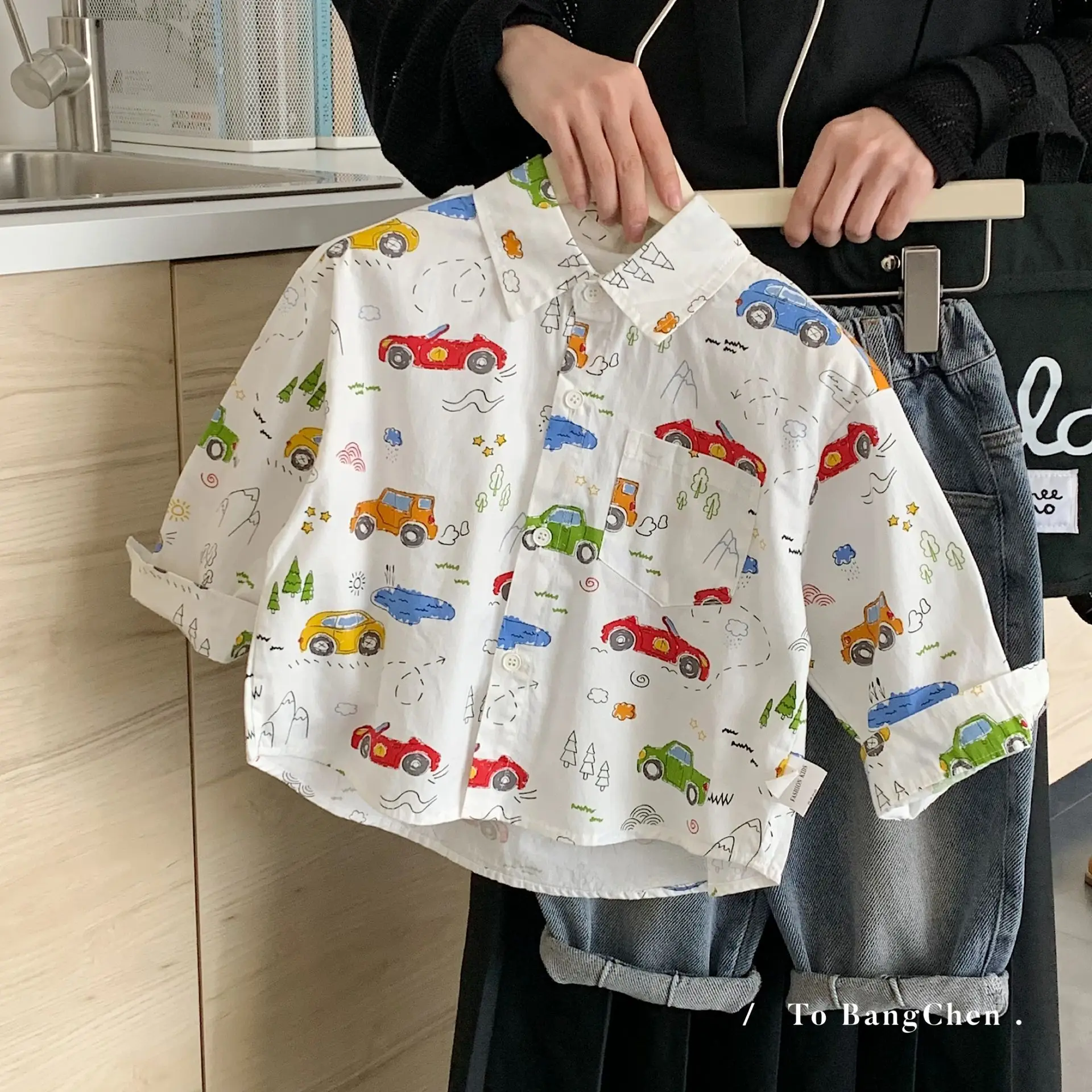 

Детские рубашки, осень 2021, новинка для мальчиков, рубашка с длинными рукавами с рисунком автомобиля, осенняя мода для малышей