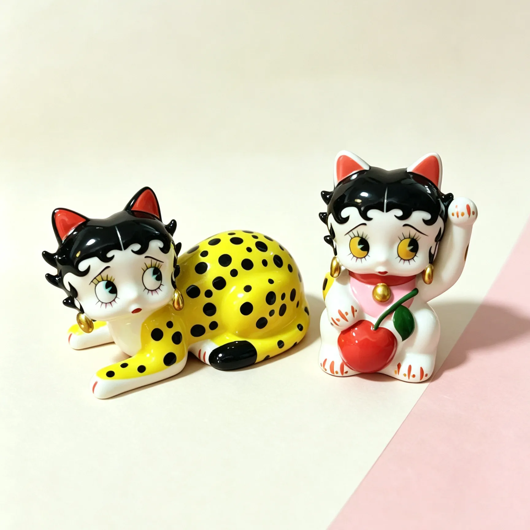 Cute Lucky Cat Gold Ingot Ornaments, Goodwill Shop Ceramic Cat Head Leopard Body Figurine Desktop Decorations Good Luck Blessing
