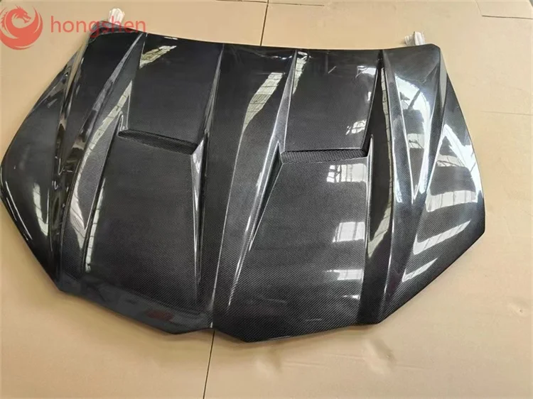 High quality Top style carbon fiber hood head cover bonnet for Lamborghini URUS