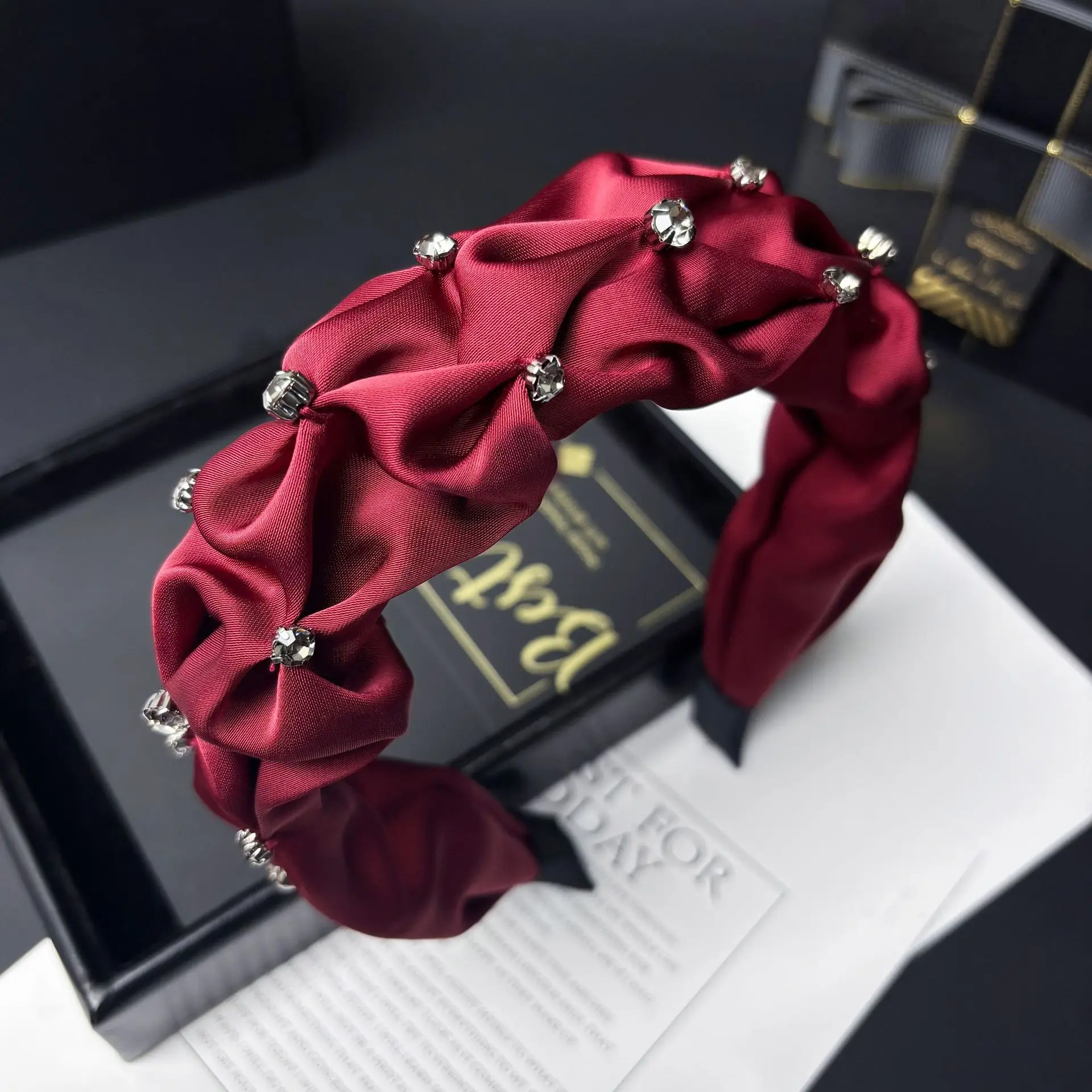 Ankola Red Rhombus Queen Nail Drill Wide Edge Headband High Cranium Top Versatile Headband Simple Premium Pressure Hairpin