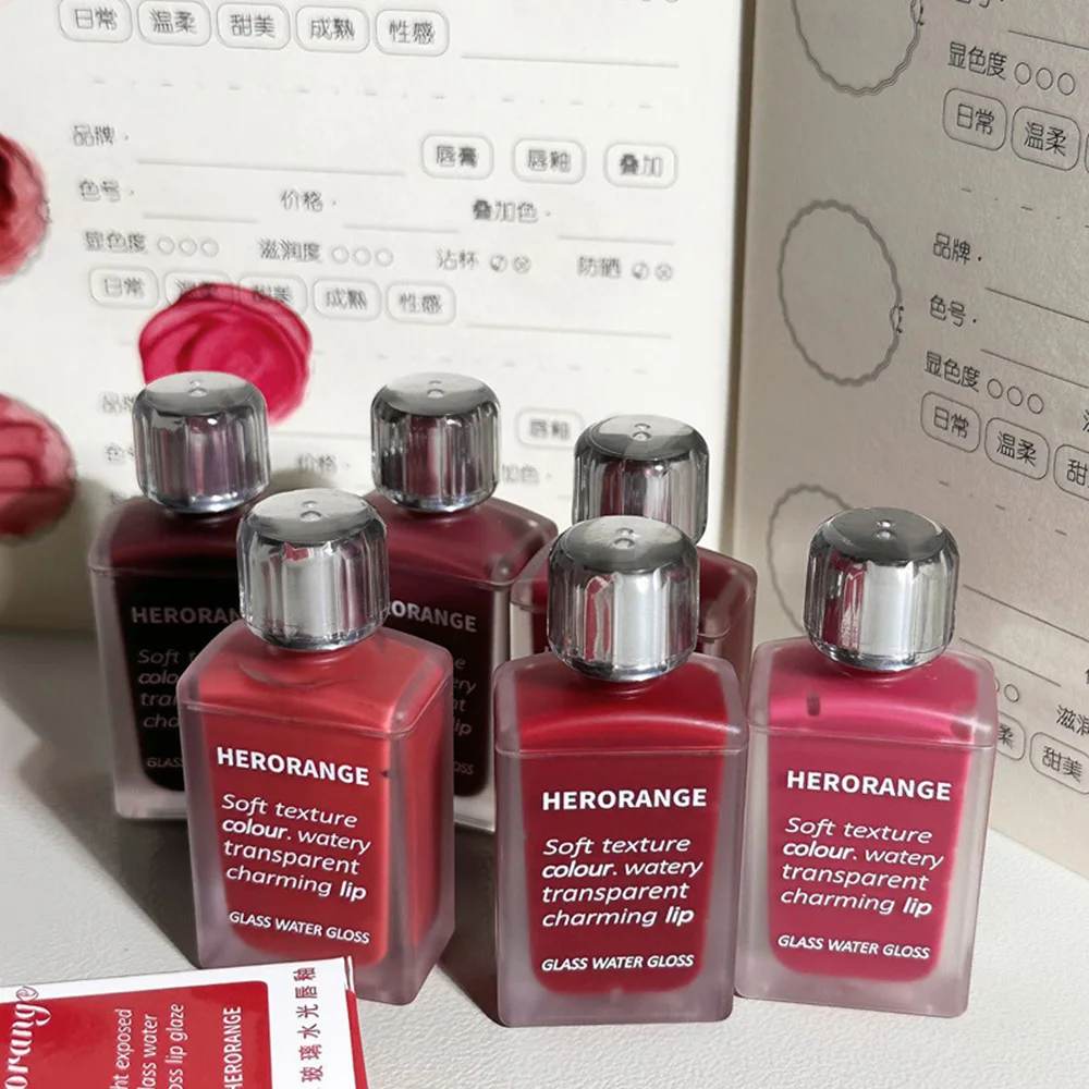 Labbra idratanti e carnose Effetto specchio Colore labbra Texture non grassa Pigmento labbra liquido Non facile da attaccare Smalto labbra leggermente