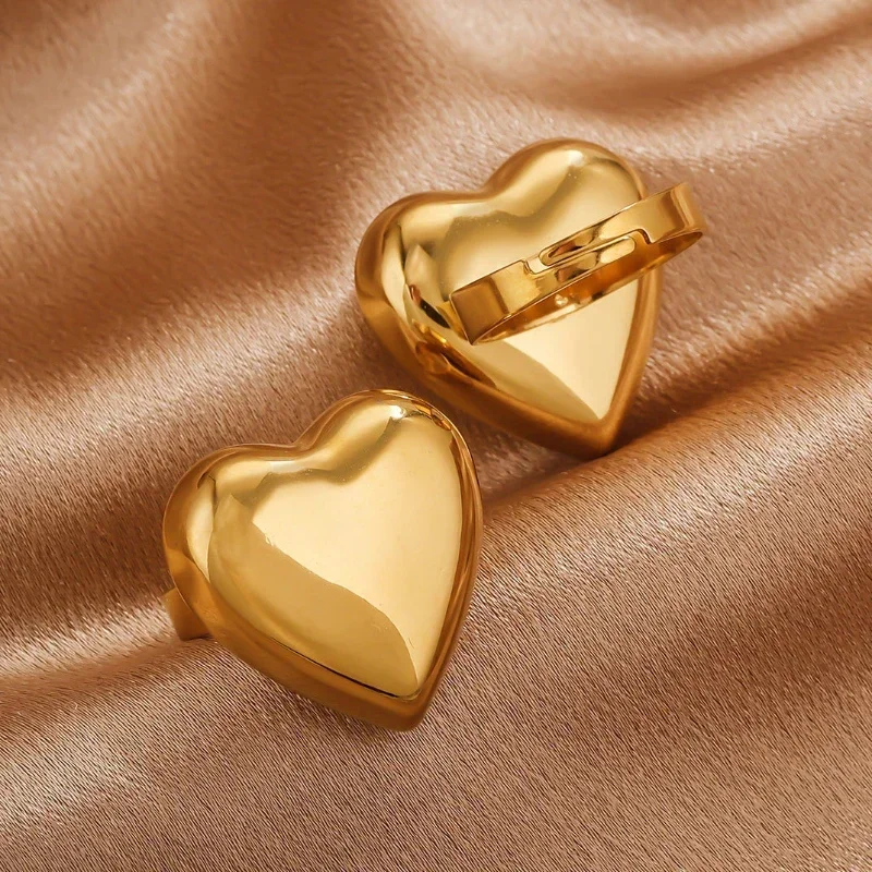 Uorich Simple Popular Stainless Steel Gold Plated Three-dimensional Peach Heart Opening Adjustable Ring for Women Jewelry Gifts