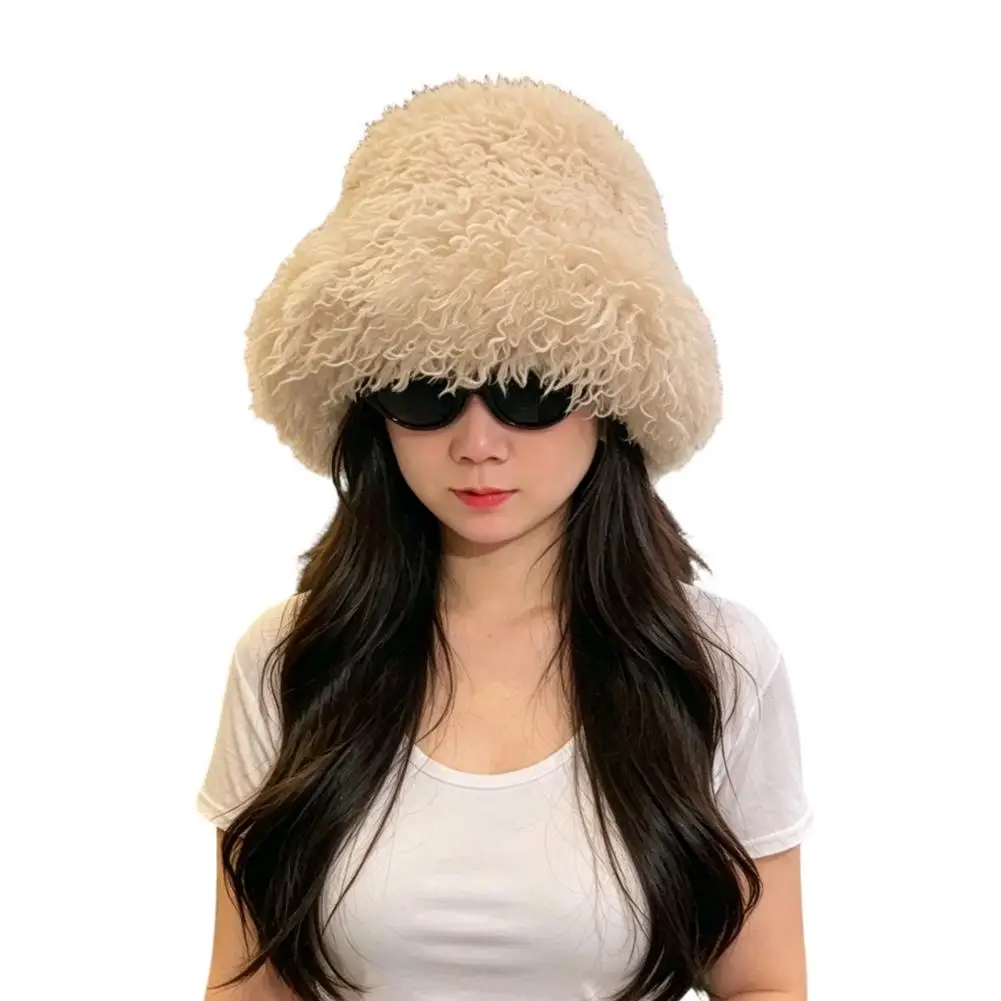 Fashionable Streetwear Headwear Women’s Curly Plush Bucket Hat Fuzzy Winter Scarf Set Soft Fluffy Warm Headwear for Weather