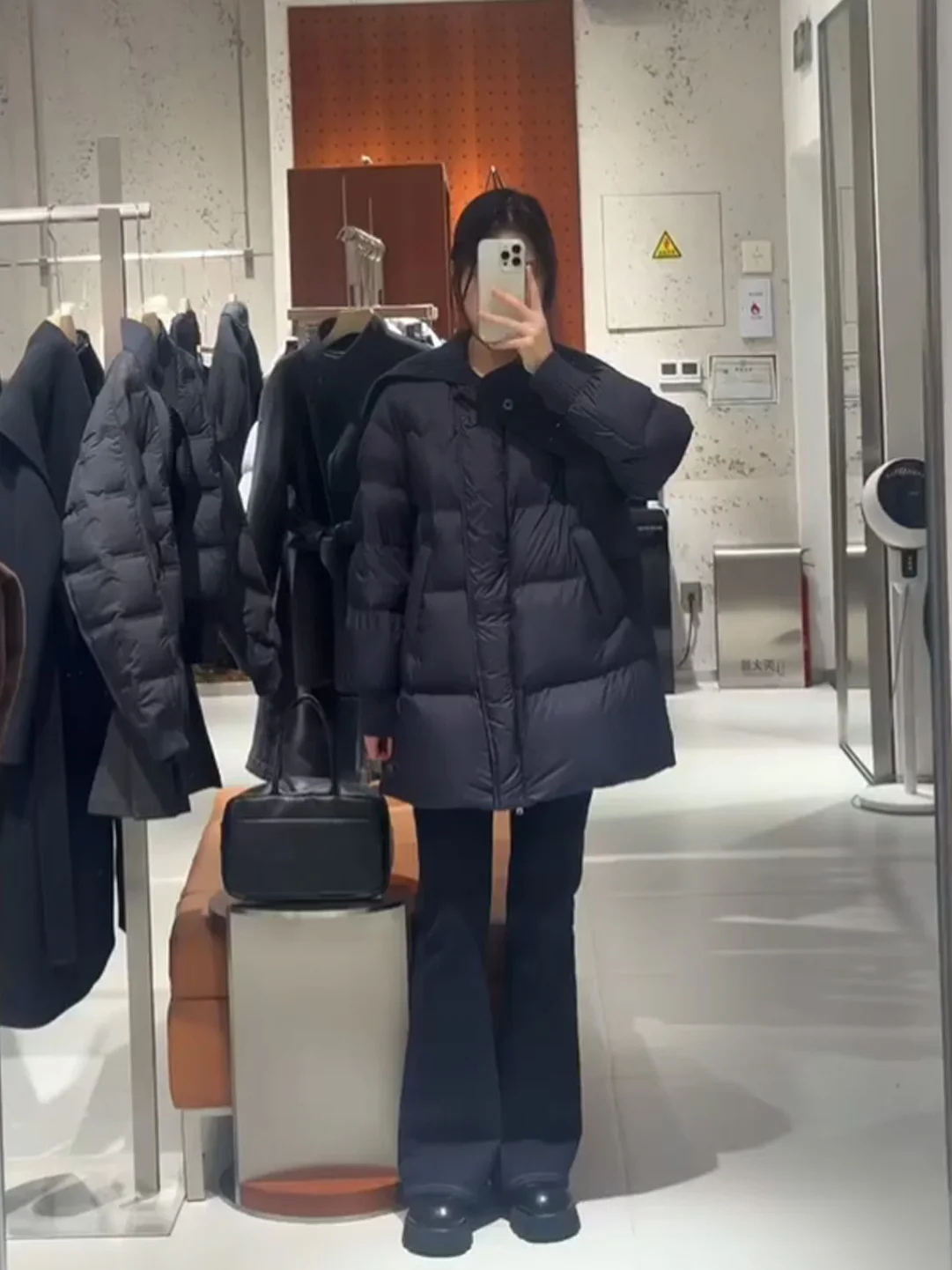 

Premium Knitted Cotton Jacket Women's Fashion 2025 Winter New Minimalist Style Casual Thickened Outerwear Trendy