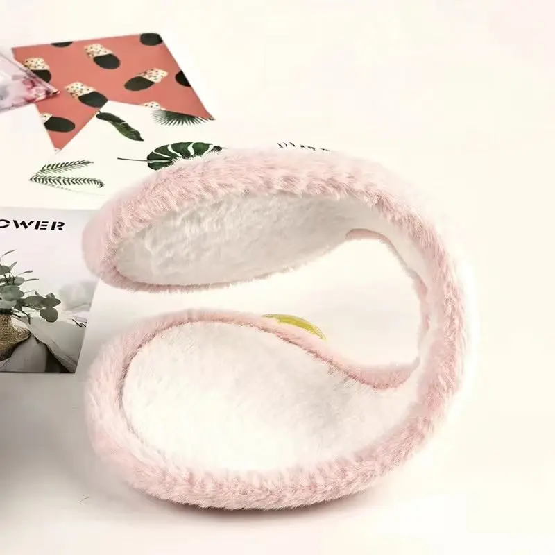 Winter Fashion Warm Plush Earmuffs with Cute Checkered Pattern Windproof and Cold Proof Unisex Ear Cover for Outdoor Activities
