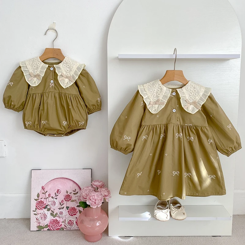 

Одежда для сестер, новые детские комбинезоны для маленьких девочек с милой вышивкой, кружевные комбинезоны для сестер на весну и осень, детская одежда для маленьких девочек, платье