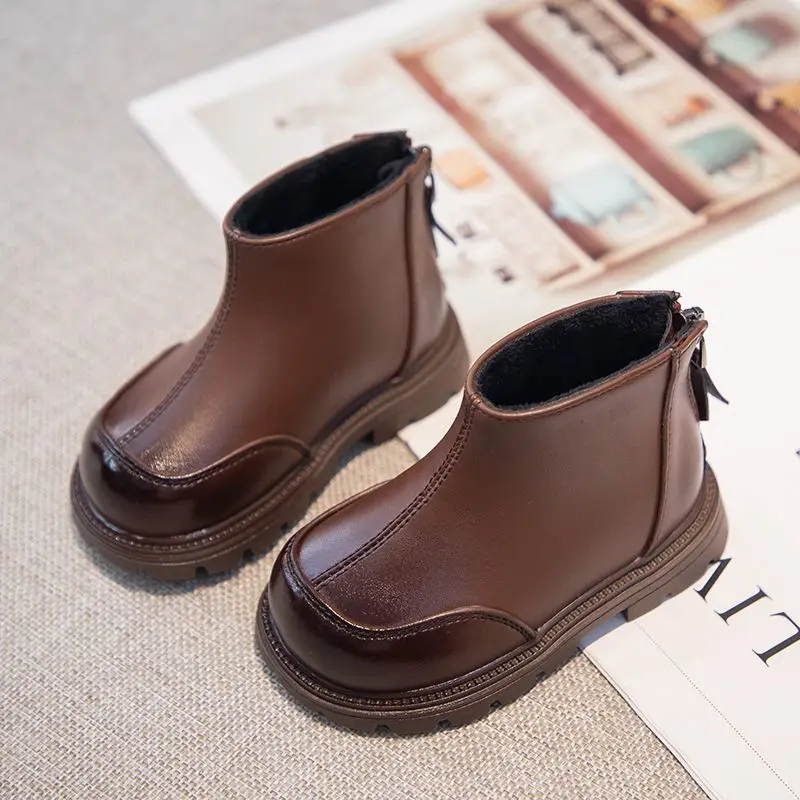 

Girls' Autumn Winter Stylish New Short Boots Soft Soled Leather with Warm Cotton Fleece Lining Kids' Fashion Insulated Boots