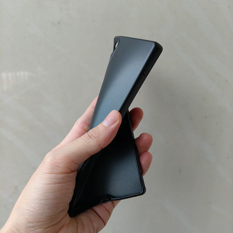 حافظة لهاتف ZTE Nubia Red Magic 10 Air حافظة رفيعة غير لامعة سوداء ناعمة من البولي يوريثان الحراري لهاتف RedMagic 10 غطاء خلفي من السيليكون الهوائي NX779J #5