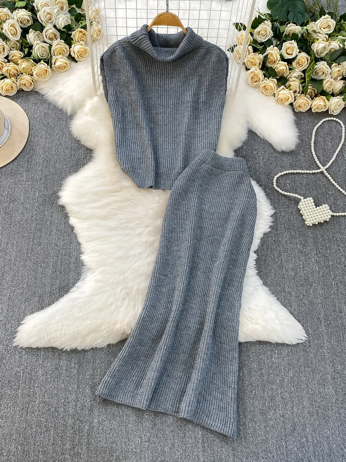 Maglione lavorato a maglia sciolto e gonna a vita alta Set da donna Faion Autunno Inverno Collezione Svel f Collo alto