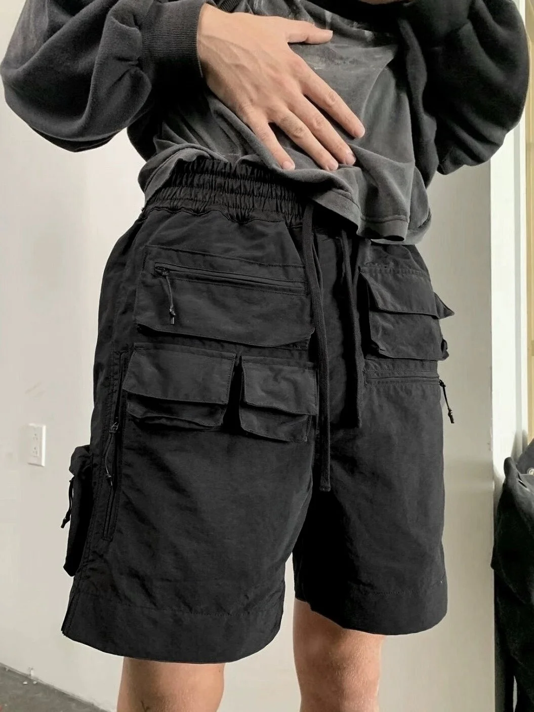 

Повседневная свободная мужская одежда, летняя модная дизайнерская многоэтажная функциональная рабочая одежда, американская одежда длиной пять четвертей, молодежная (3)