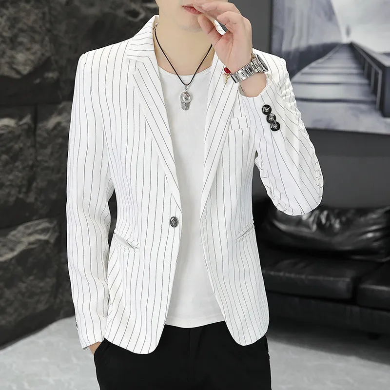 Casual Stripe Men's Suit Jaet Youth Faionable Briti Sle Korean Version Slim Fit Autumn Outerwear Haome Top irt
