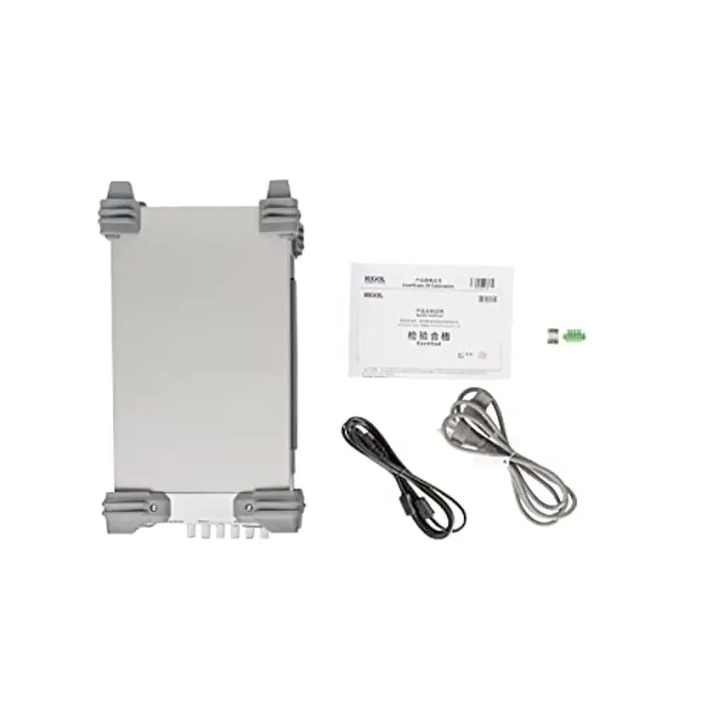 Alimentatore cc lineare programmabile a 3 canali potenza totale 195W gamma di uscita 30V/3A bassa ondulazione e rumore risposta transitoria rapida