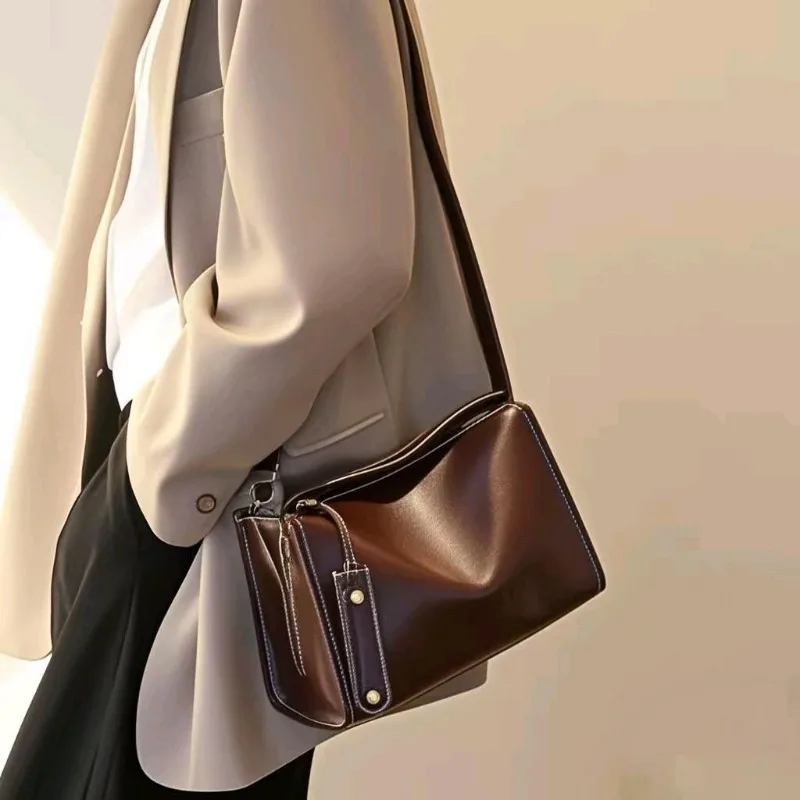 Vintage Everyday Shoulder Bag for Women Soft Top Grain Leather Vegetable Tanned Convertible Crossbody Large Capacity
