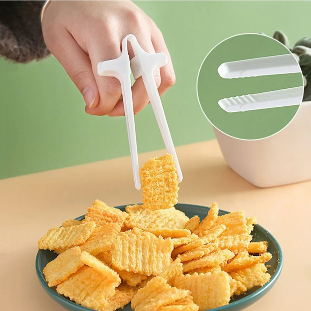 Finger Chopsticks for Gamer Gaming Snack Clips Plastic Chopstick Snack Food Finger Tongs Lazy Artifact Assistant Finger Tool