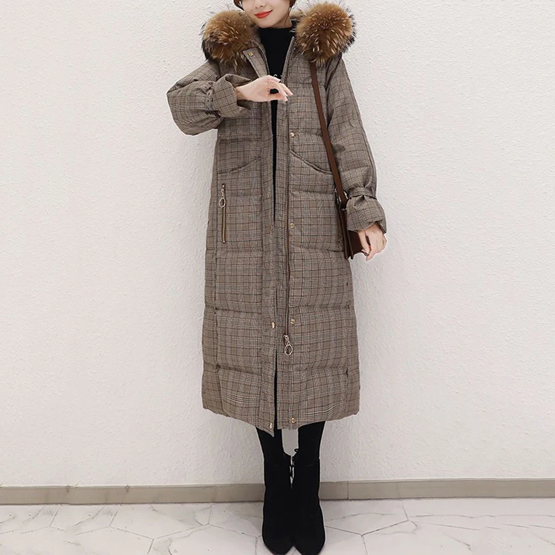 

Winter Women Large Fur Collar Hooded Warm Long Thick Coat Long Parka Knee Length Down Jacket for Women Plaid Pattern Down Parka