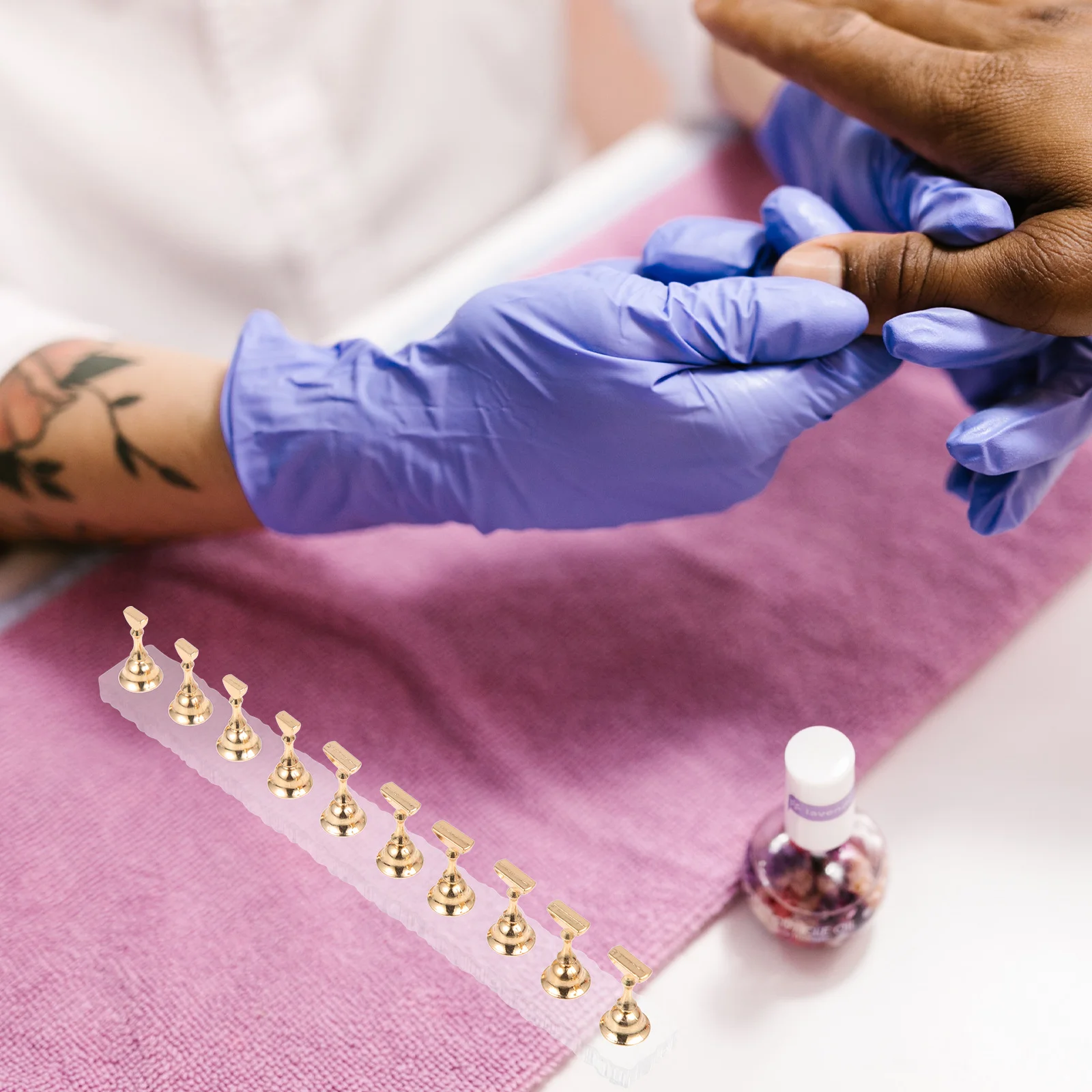 

1Set Training Nail Art Metal Stand Practice Manicure Display Durable Portable Racks for Nails Nail Art Practice Manicure