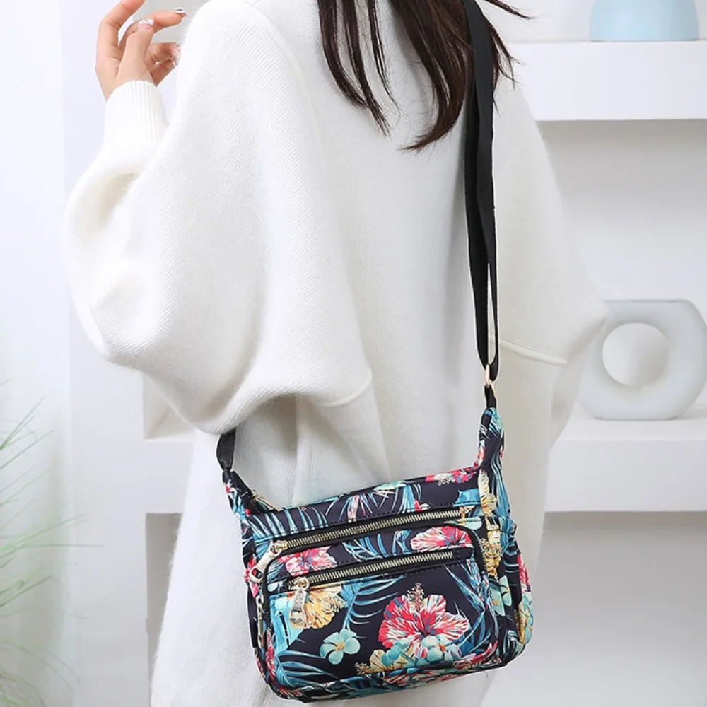 Retro Printed Oxford Shoulder Bag Minimalist Lady Messenger Bag Beach Bag Multi-layer Large Capacity Mom Commuting Bag