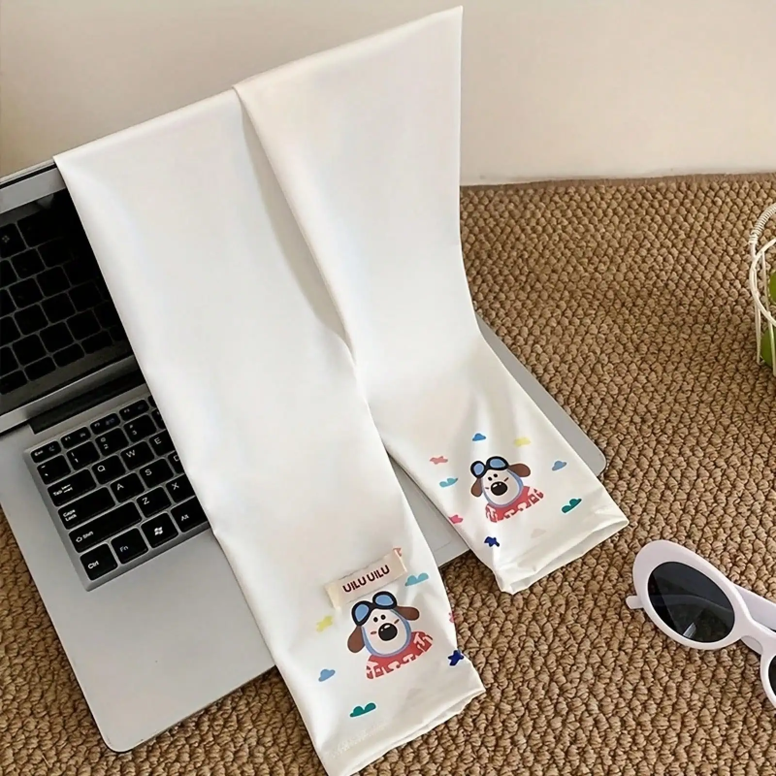 

2025 New Cute Cartoon Ice Silk Fiber Sunscreen Arm Sleeves For Women, Summer Cycling Arm Protectors, Cool Gloves