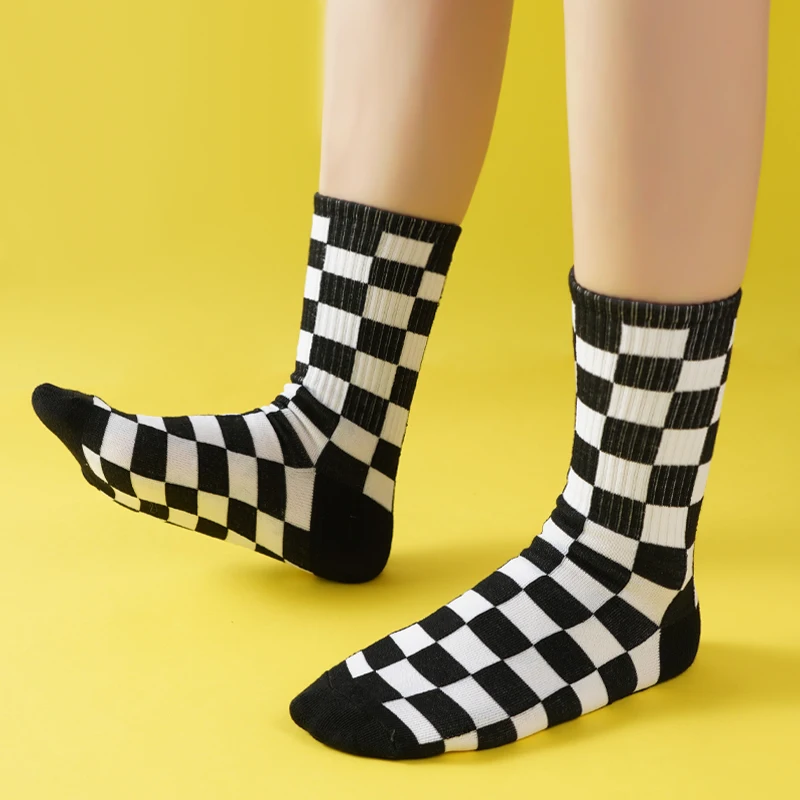 Children Socks Checkboard Harajuku Street Fashion Black White Squares Pattern Plaid Novelty Funny Cotton Sock For Boys and Girls