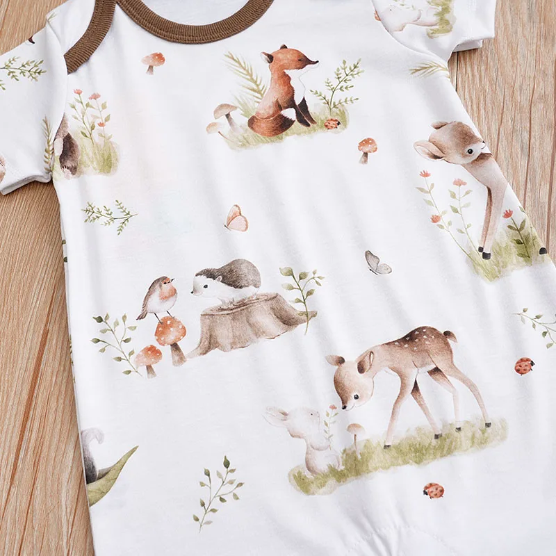 New Designer  Clothing  100 cotton spring and fall long-sleeved baby onesies Black and white cows   Short Sleeves   Fashion