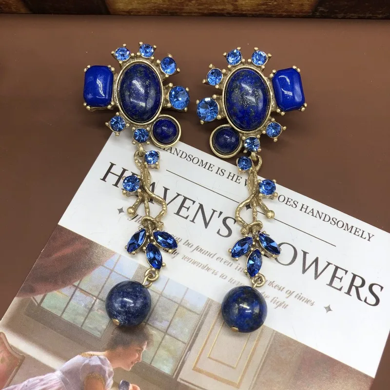 

Medieval Jewelry Hong Kong Style Retro Diamond-encrusted Lapis Lazuli Stud Earrings Pendant Sweeping Shoulder Sunflower Elegant