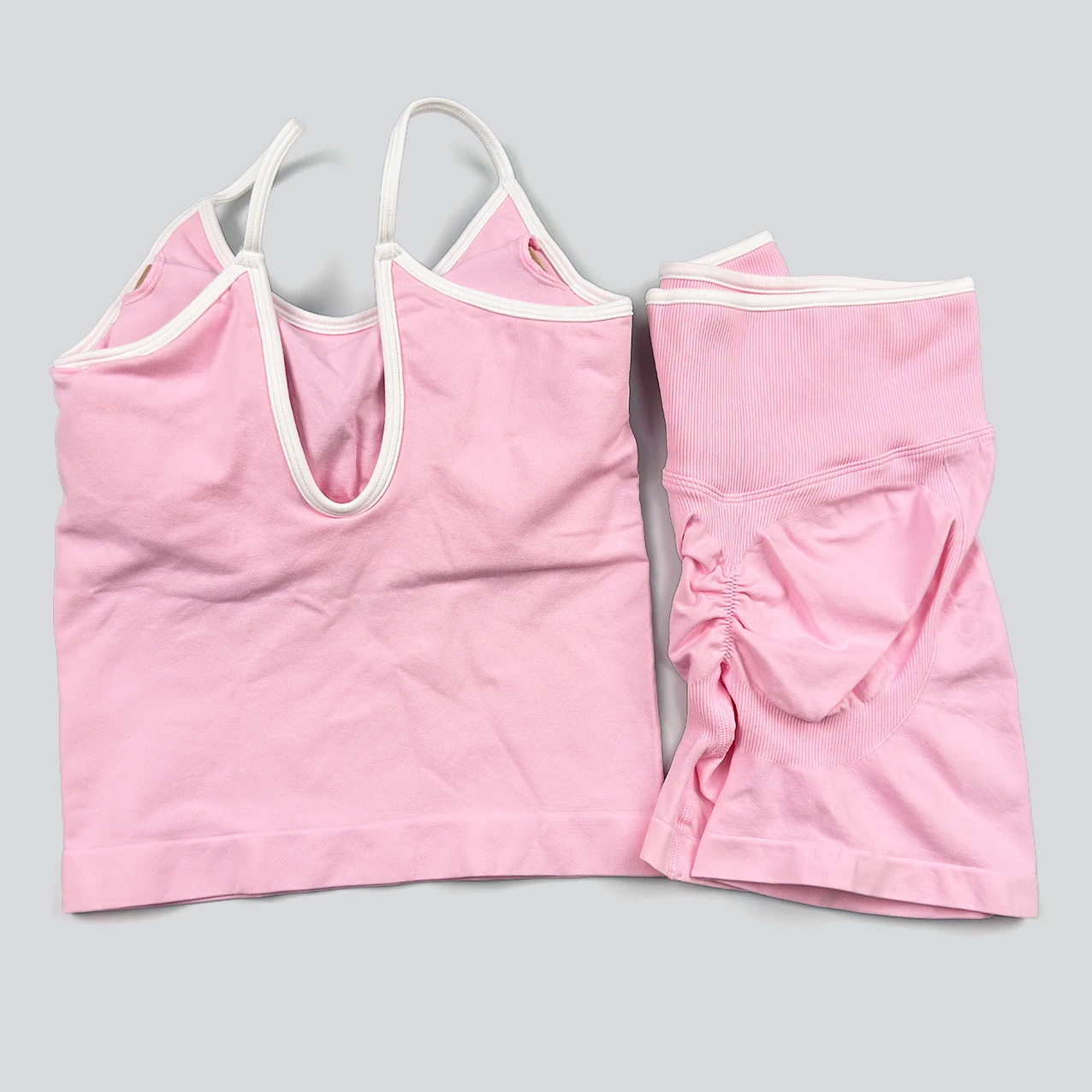 

Женский бесшовный костюм для йоги на спине из двух предметов, быстросохнущий дышащий костюм для фитнеса с подушкой на груди, утягивающий костюм для йоги с высокой талией