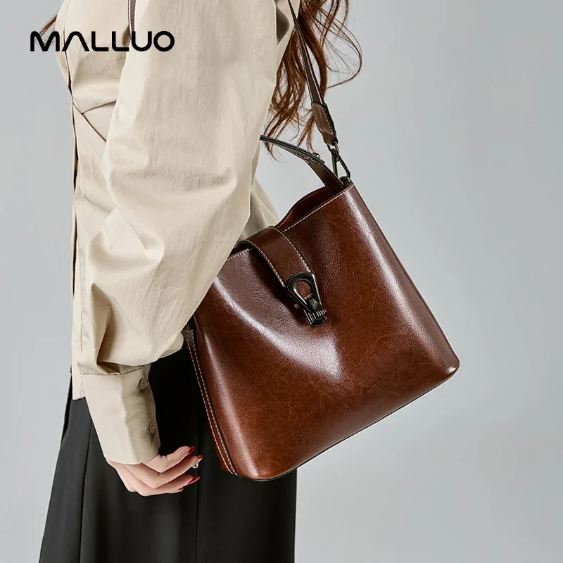 

Ladies Cow Genuine Leather Shoulder Bag Women's Retro Versatile Cowhide Handbag Female Commuting Underarm Bucket Crossbody Bags