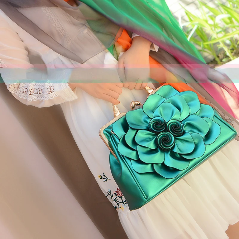 Women Fashion Colourful Big Flower Romantic Rose Metal Buckle Large Capacity Shoulder Bag Crossbody Bag Party Wedding Vacation