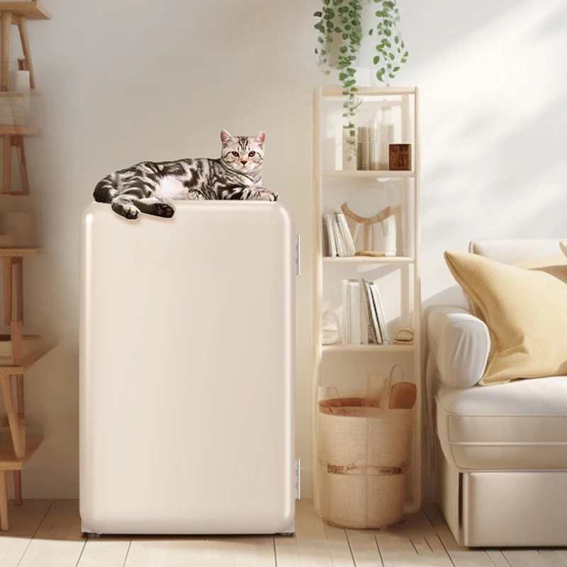 

Small refrigerator, mini retro, good things to share, highly recommended.