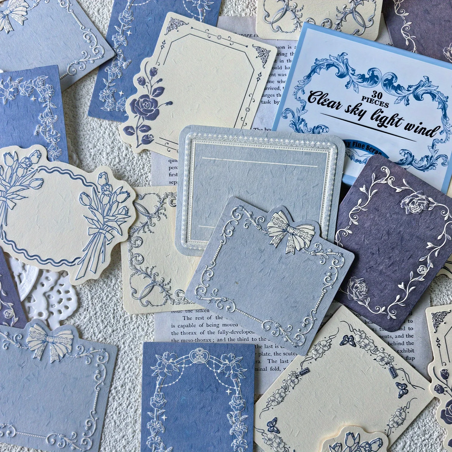 30 vellen retro blauw reliëf kant DIY beschrijfbare decoratieve kartonplaten, geschikt voor scrapbooking en het maken van notitieboekjes.