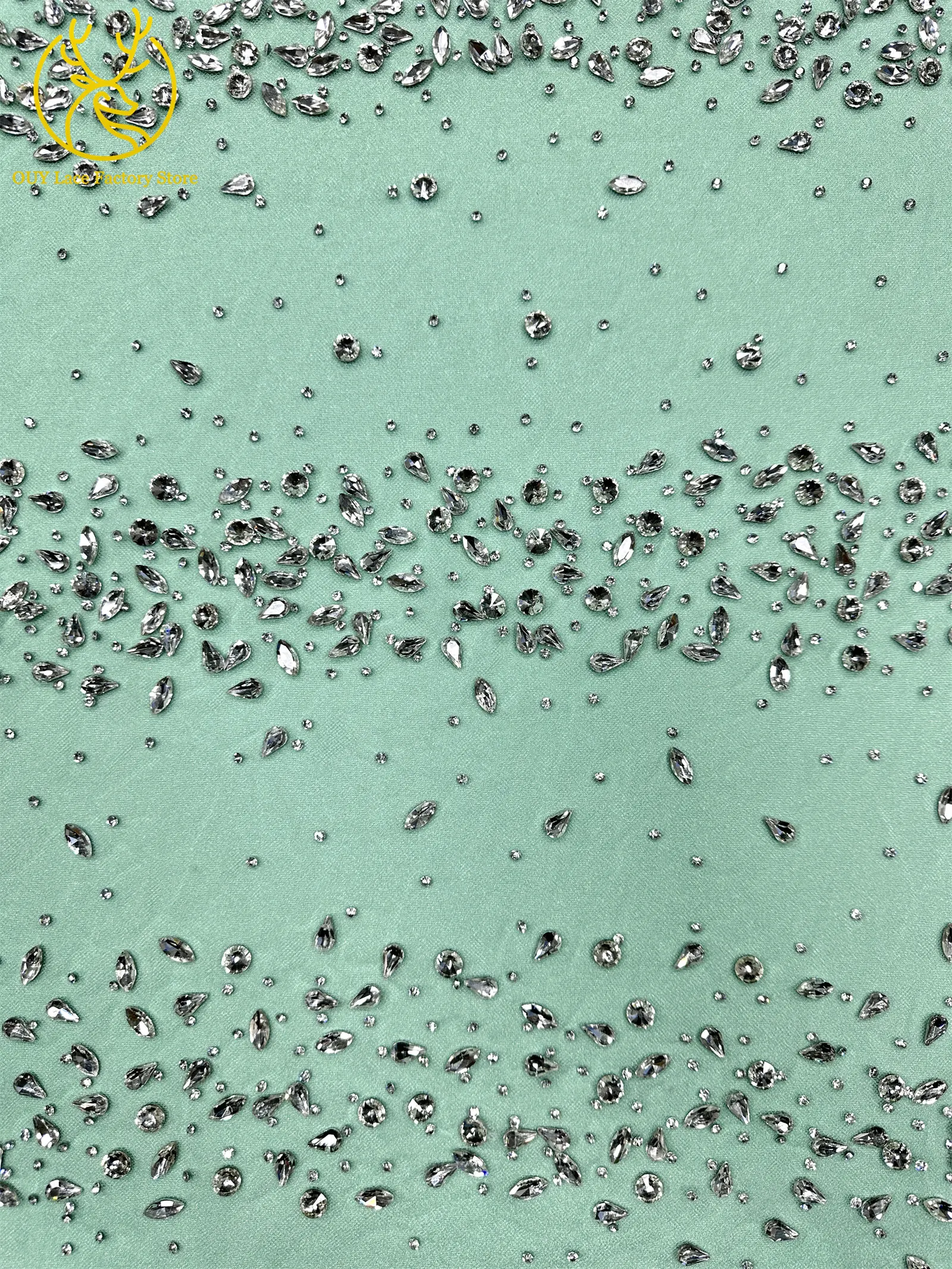 Goldener Luxus-Tüll-Spitzenstoff aus Dubai, hochwertiger nigerianischer afrikanischer Diamant-Tüll-Spitzenstoff für Hochzeitskleidung. – Detail 8