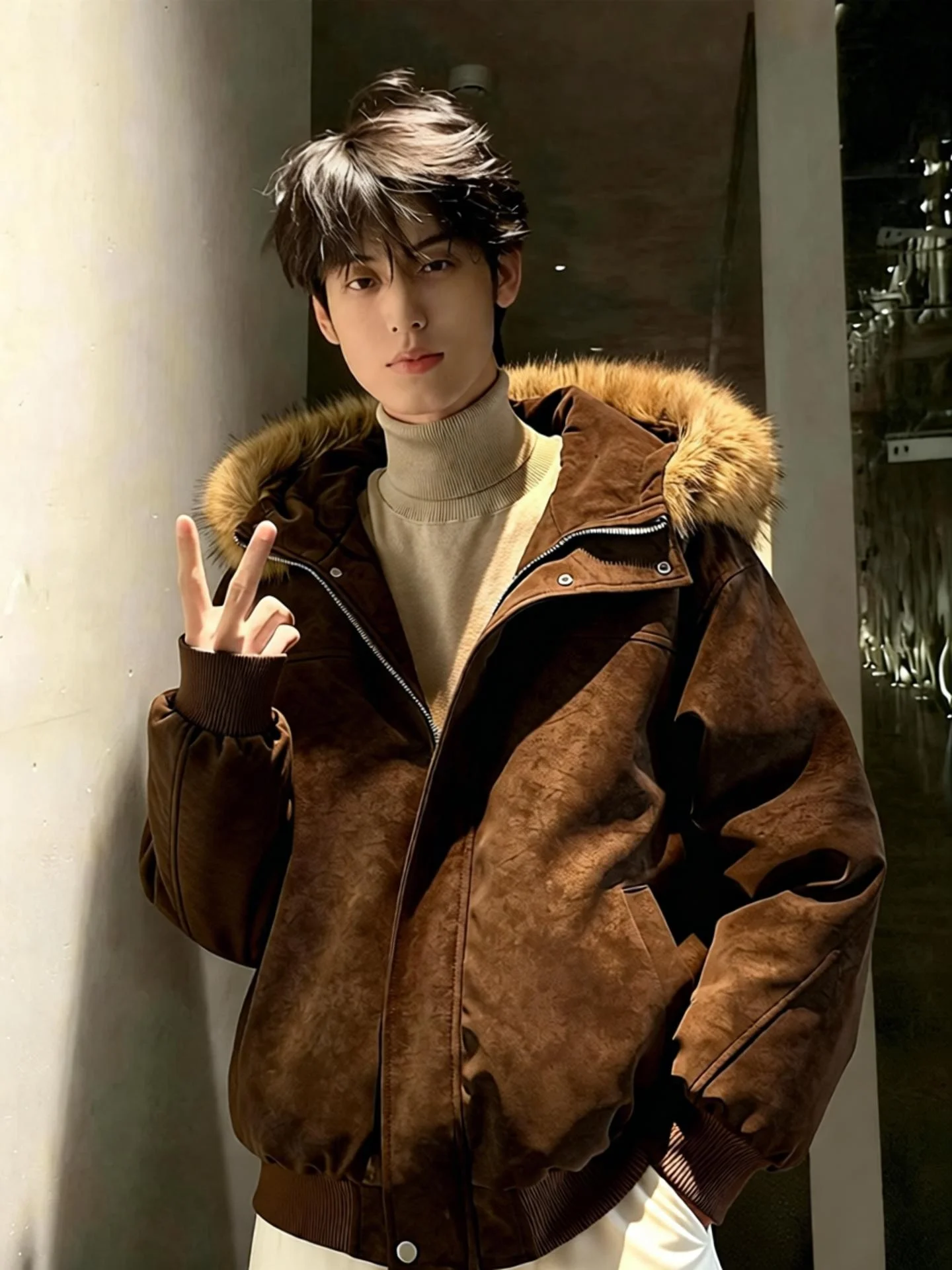 

Men's Thiened Warmth Brown PU Leather down Jaet with Hood Removable Fur Collar Youth Faion Winter Coat Outerwear