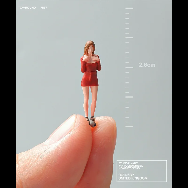 1/64 Sexy Bodycon Mini Skirt Girl Model, Miniature Figure, Mini Macro Scene Photography, 3D Colored Figurine