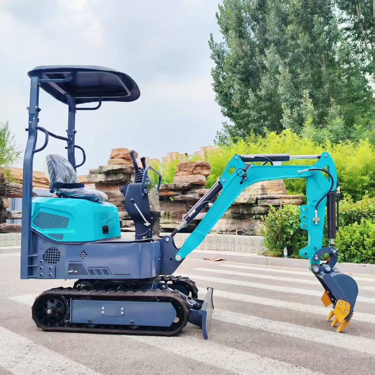 حفارة صغيرة ZONAWELL ZNW 12 متعددة الوظائف، سرعة تأرجح 13 دورة في الدقيقة، تتطابق مع المرفقات المختلفة للاستخدام الواسع