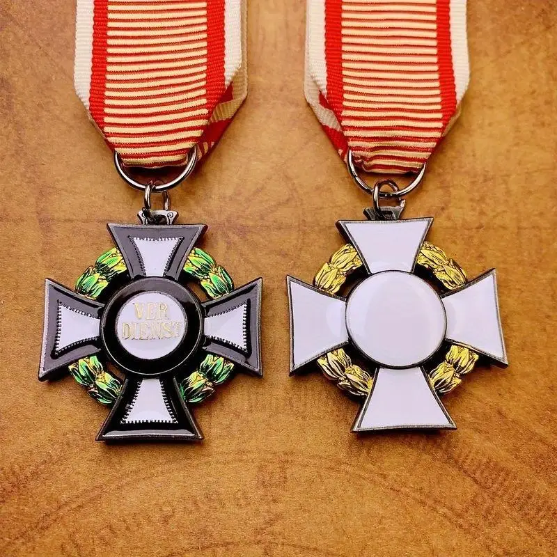 Réplique de médaille d'honneur autrichienne classique, badge en métal pour la décoration de vêtements DIY, 1 pièce