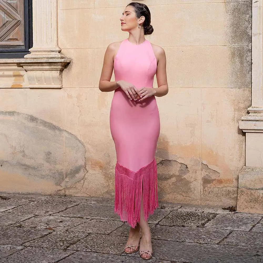 

Chic Mother of the Bride Dresses 2025 Satin Sheath/Column Cocktail Party Dress Pink O-Neck Tassel Backless Crystals Prom Dresses