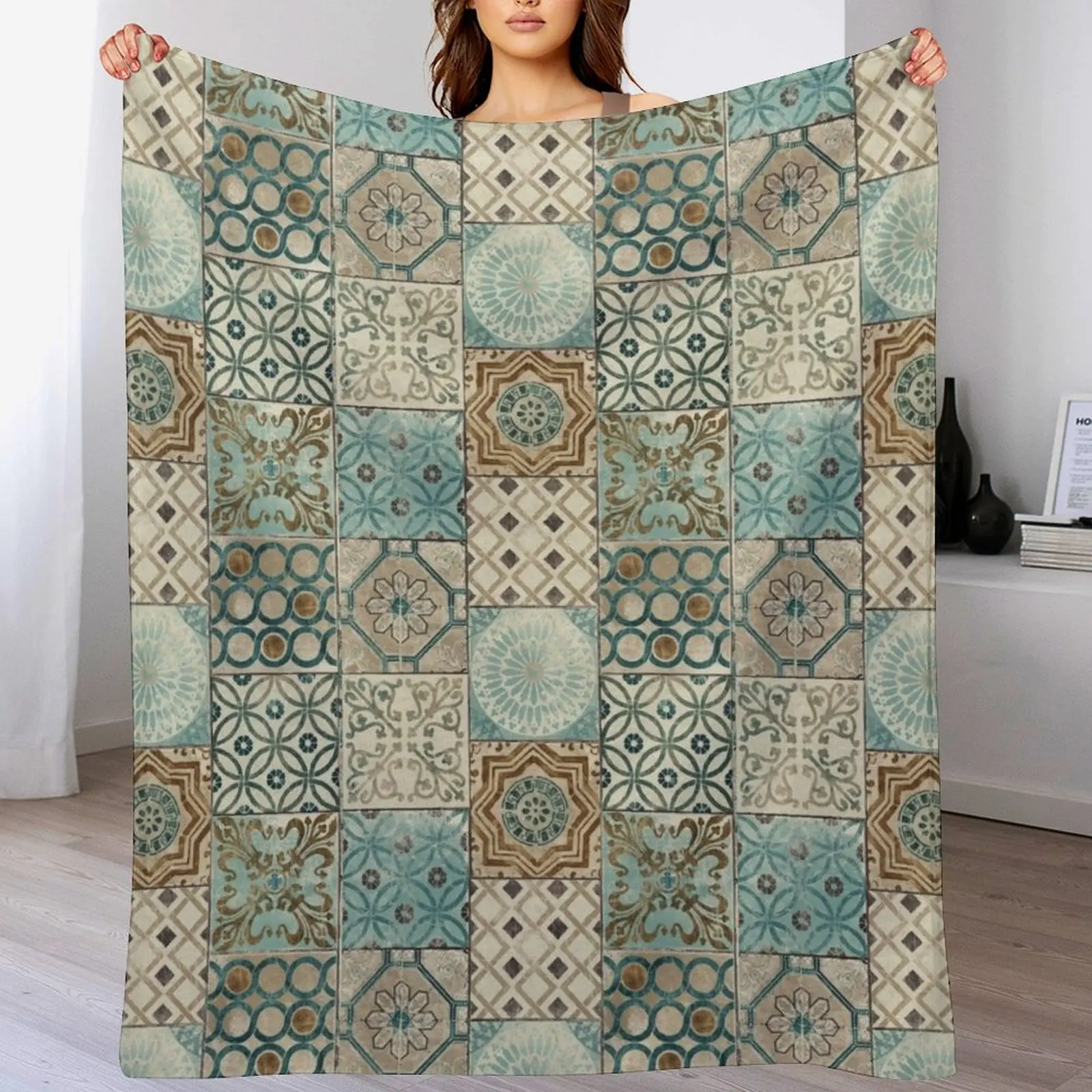 

Vintage Oriental Traditional Moroccan Tiles Style Artwork Throw Blanket Nap Designers Blankets