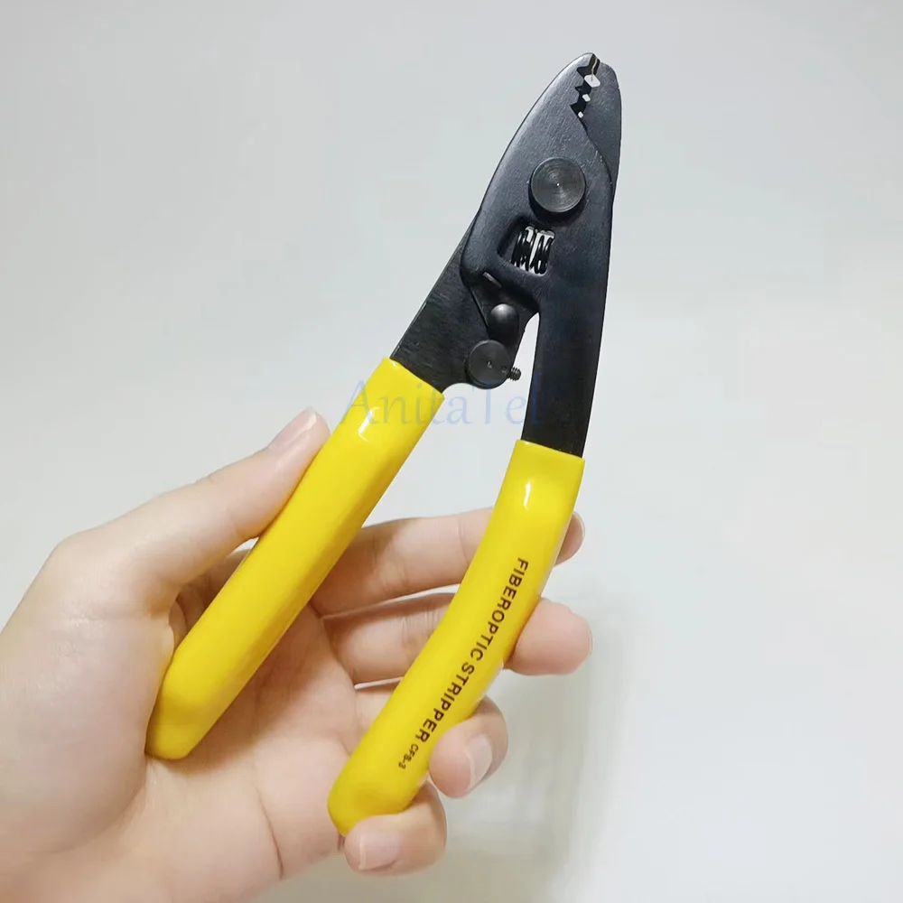 CFS-3 Three-port Optical Fiber Stripper Pliers Wire Strippers FTTH Tools Fiber Optic Stripping Tool Optical Stripping Plier Tool