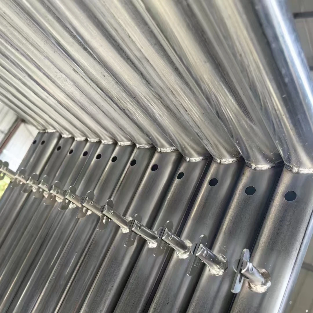 โครงเหล็ก Q235 สำหรับนั่งร้านเคลื่อนที่สำหรับงานก่อสร้างและตกแต่ง แบบประตู