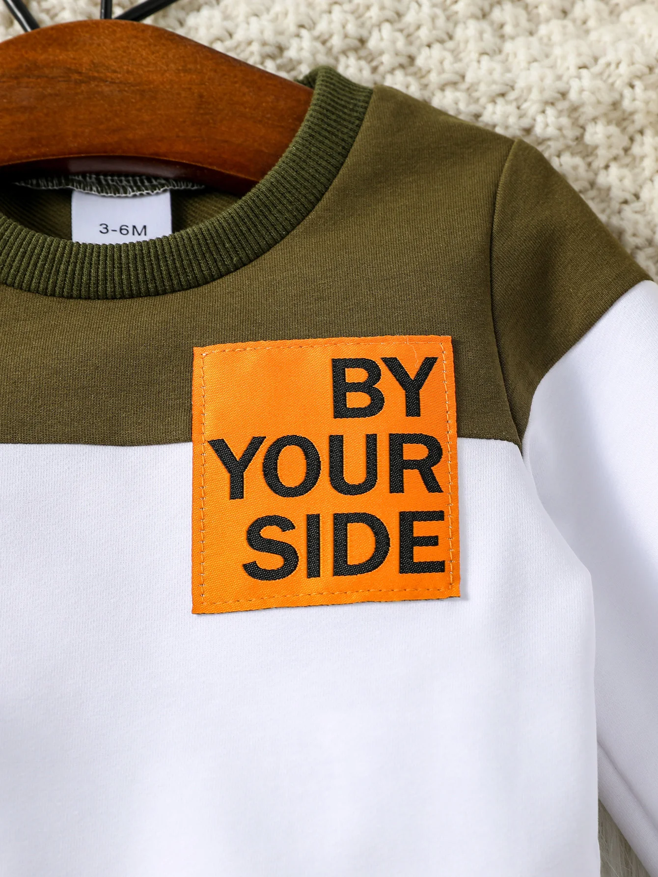 2024 New Baby Boys Long Sleeve Sweatshirt With Woven Lable Letter+Solid Pant For Autumn Outdoor Wear  Set