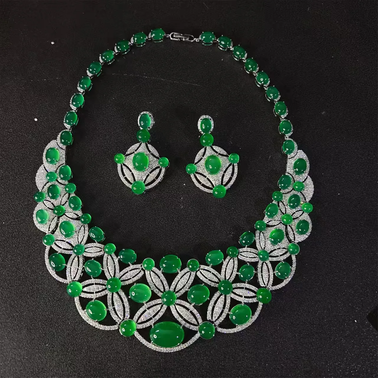 

New Luxury Chinese Style Zircon Inlaid with Gemstones Necklace Earrings Two-Piece Set Dress Banquet Accessories High Quality