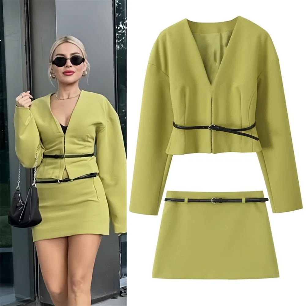 PB&ZA2024 Autumn New Women\'s Fashion Q\'qz Hundred Matching Belt Slimming Coat Short Skirt Two Piece Set