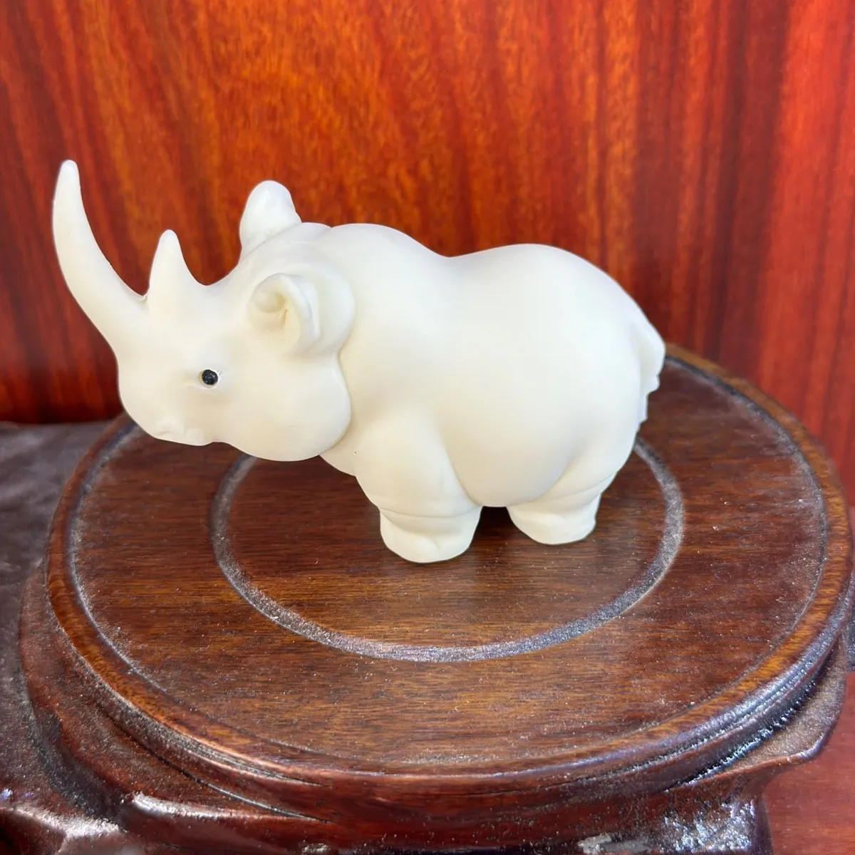 Natural Tagua Nut Carved Rhino Statue Oriental Home Office Vehicle Table Decoration Collectible Craft Gift