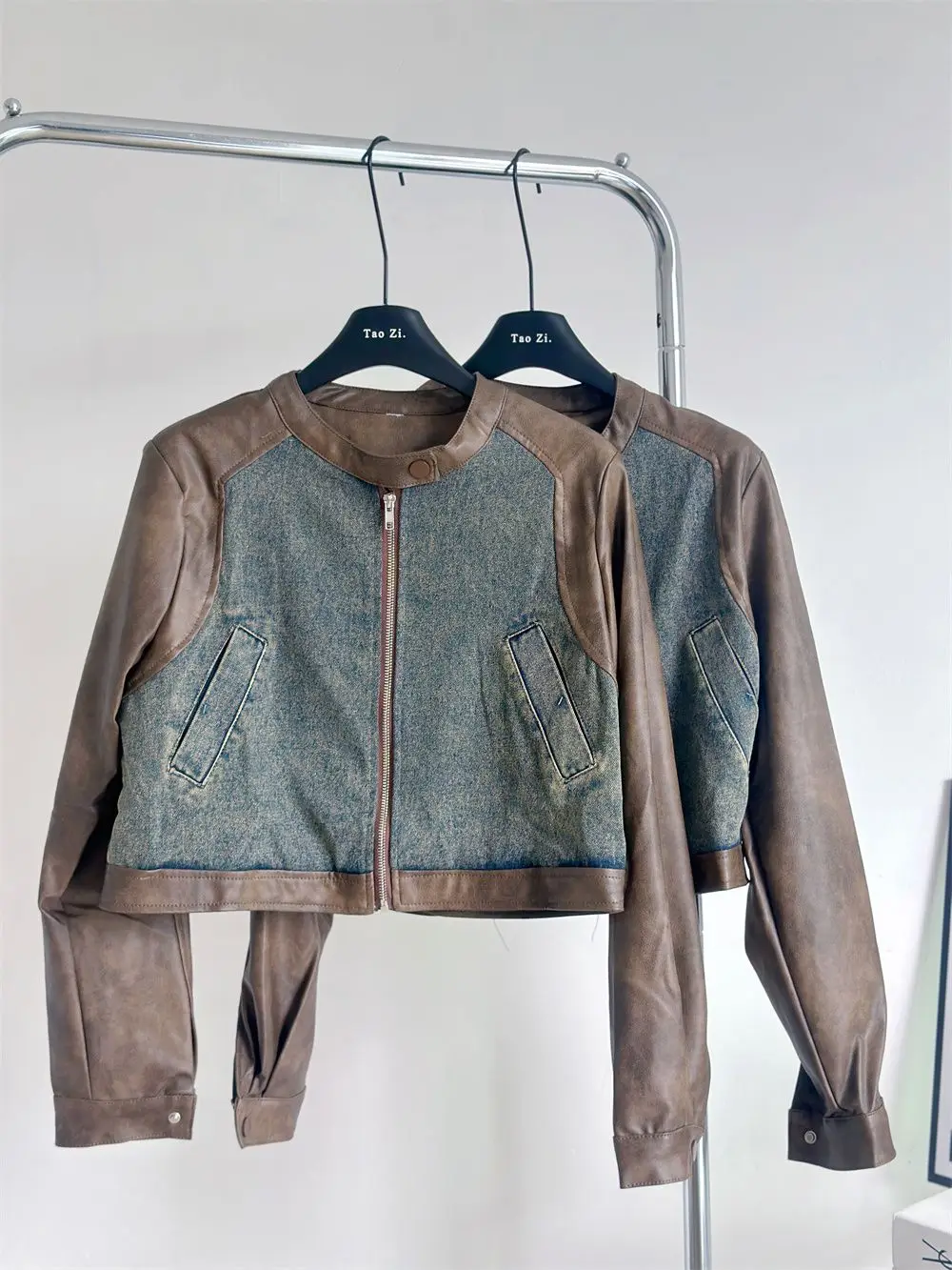 Chaqueta de retales de cuero PU para mujer, abrigo corto de temperamento Retro americano, moda de otoño e invierno