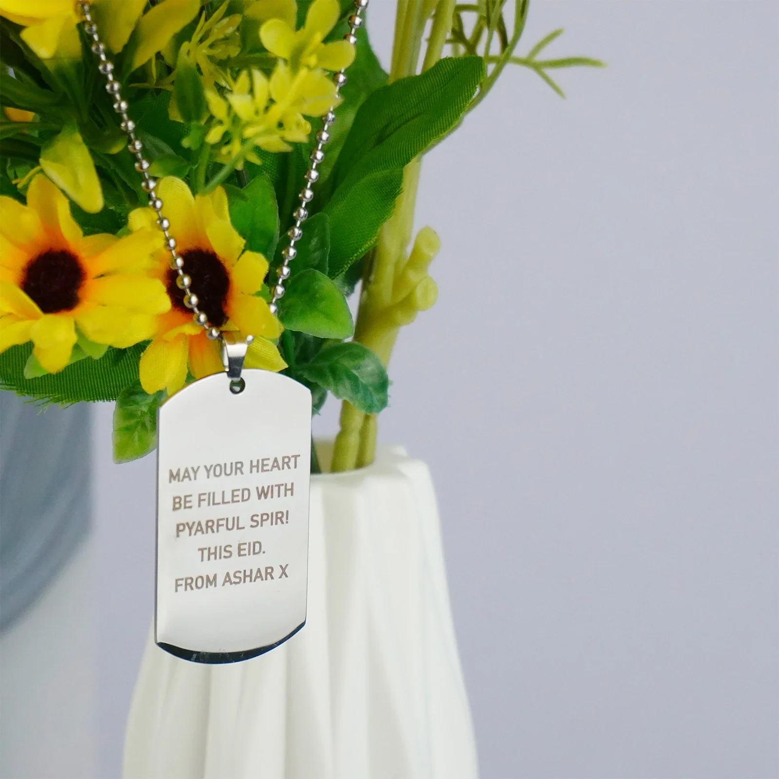 Collar cuadrado de acero de titanio Japón y Corea del Sur tendencia hip-hop hombres y mujeres red elástica colgante rojo accesorios