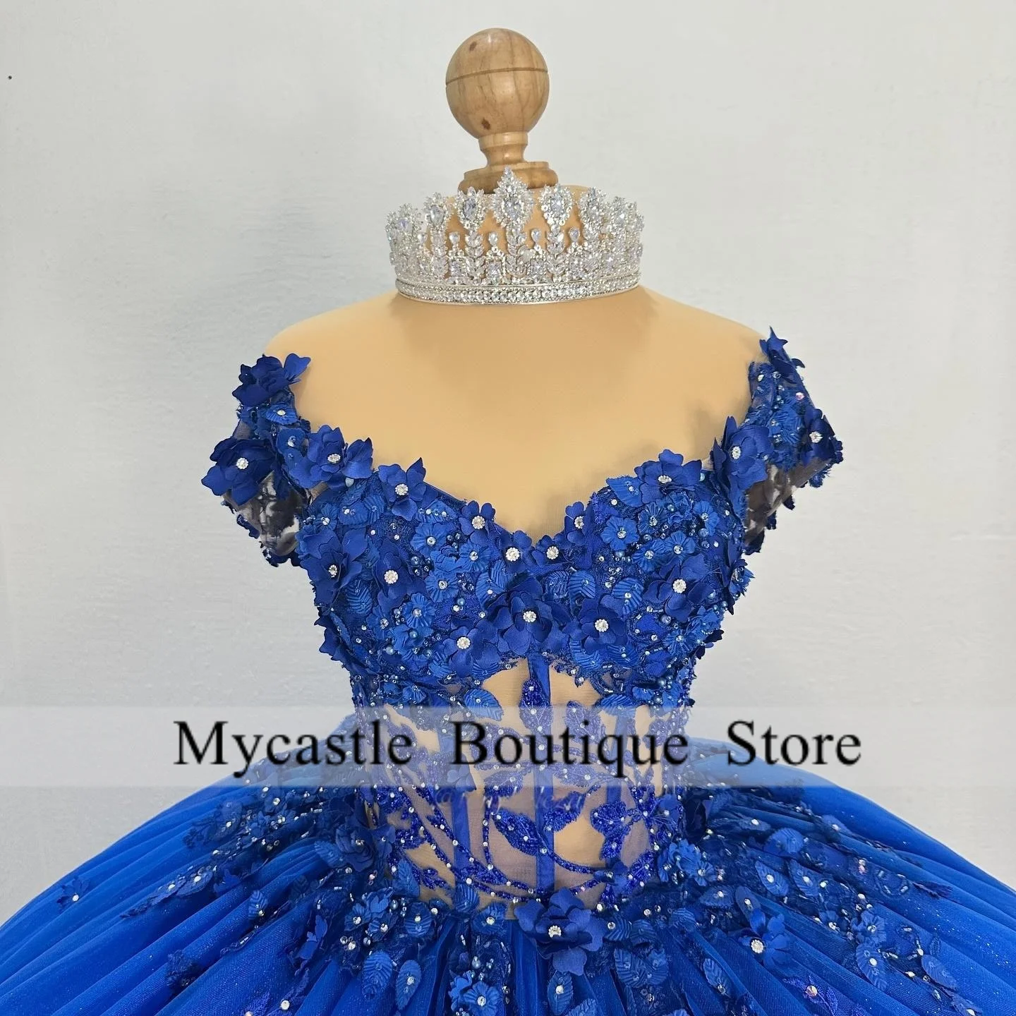 Robes De Quinceanera bleu Royal 2025 personnalisées brillantes 3D Appliques perles douce 16 robe robe De fête d'anniversaire robes De 15