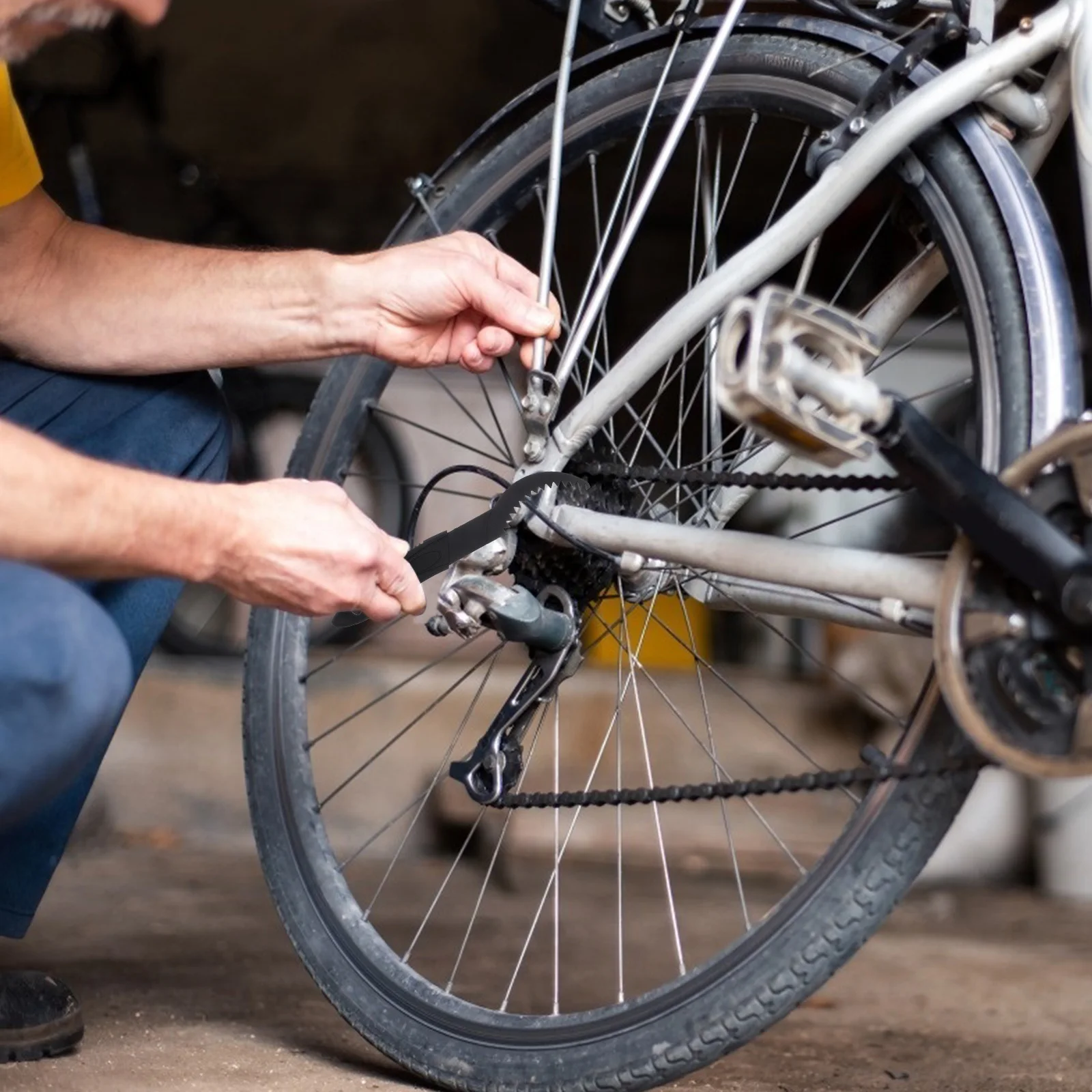 

OHPHCALL 5 Sets Bike Chain Cleaning Brush Crankset Maintenance Tool Universal Mountain Duster for Chain Cleaner