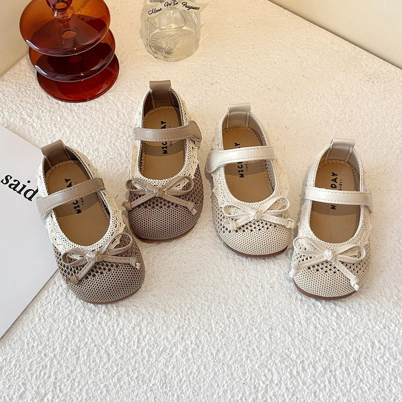 

Модные сандалии, новые универсальные противоскользящие туфли для девочек, удобные простые туфли на мягкой подошве, изысканные дышащие туфли принцессы, 2025 г.